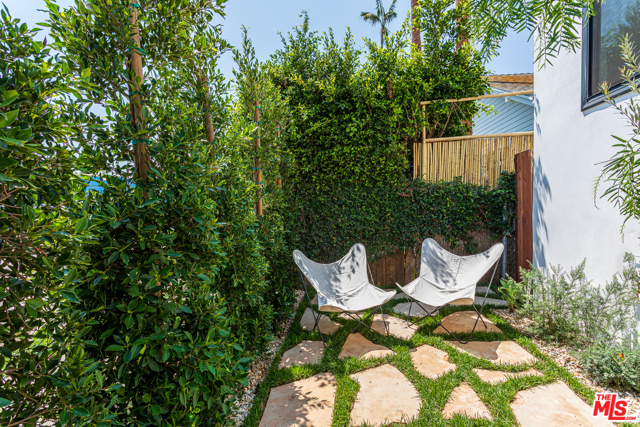 2 Bed Home for Sale in Venice, California