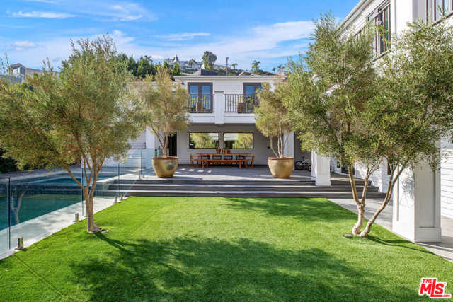 4 Bed Home for Sale in Los Angeles, California