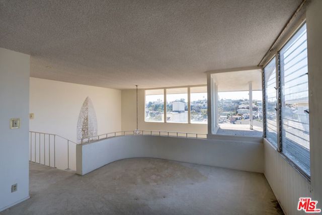 5 Bed Home for Sale in Playa del Rey, California