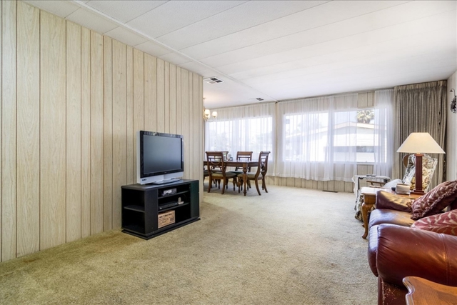 718 Sycamore Ave