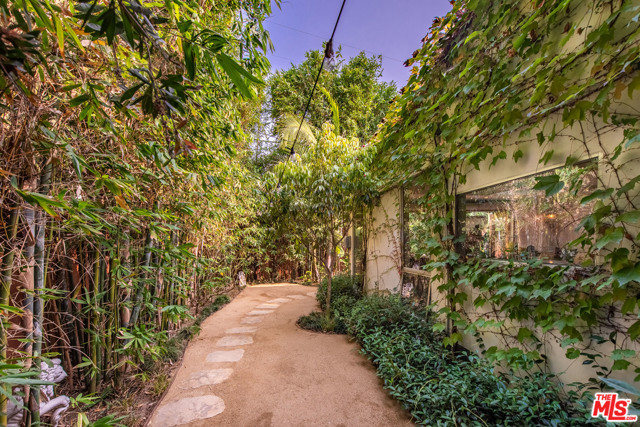4 Bed Home for Sale in Venice, California