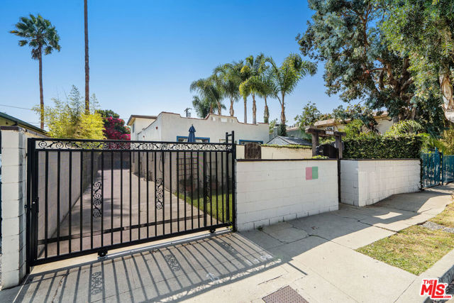  Income Home for Sale in Venice, California