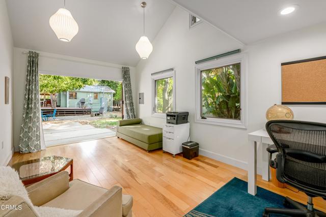 2 Bed Home for Sale in Los Angeles, California