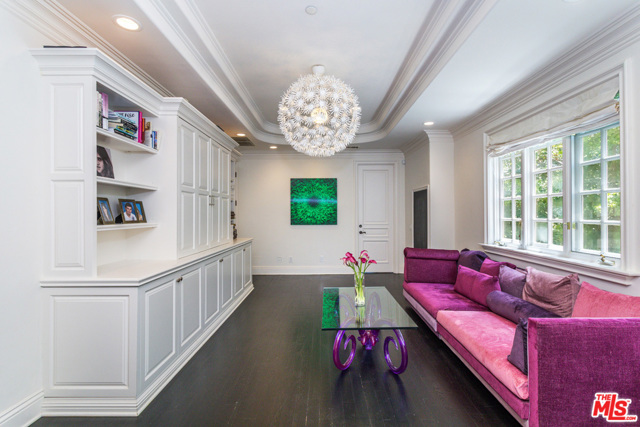 7 Bed Home for Sale in Beverly Hills, California