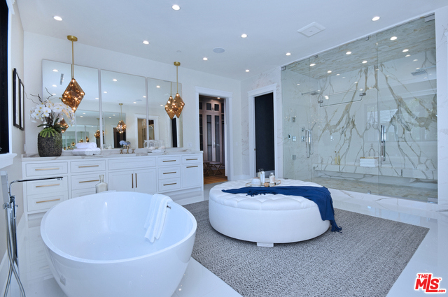 10 Bed Home for Sale in Encino, California