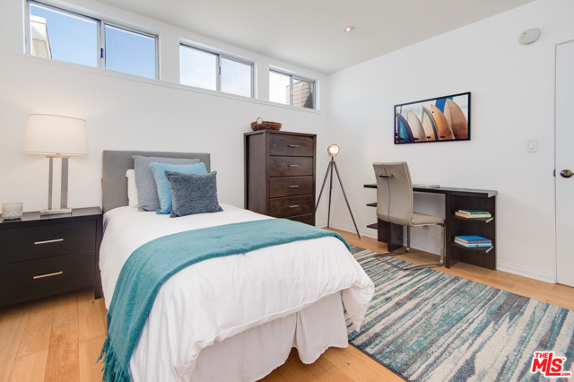 3 Bed Home for Sale in Venice, California