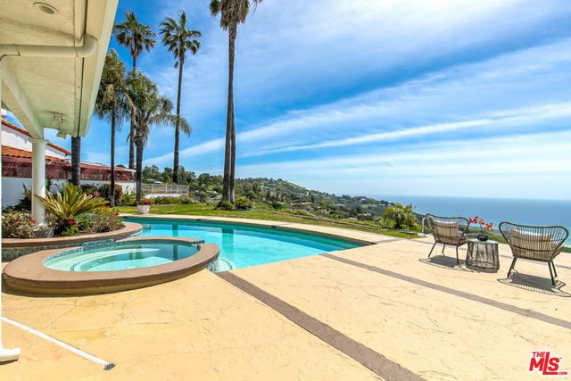 61 OCEANAIRE Drive, Rancho Palos Verdes, California 90275, 3 Bedrooms Bedrooms, ,3 BathroomsBathrooms,Residential,Sold,OCEANAIRE,19451576