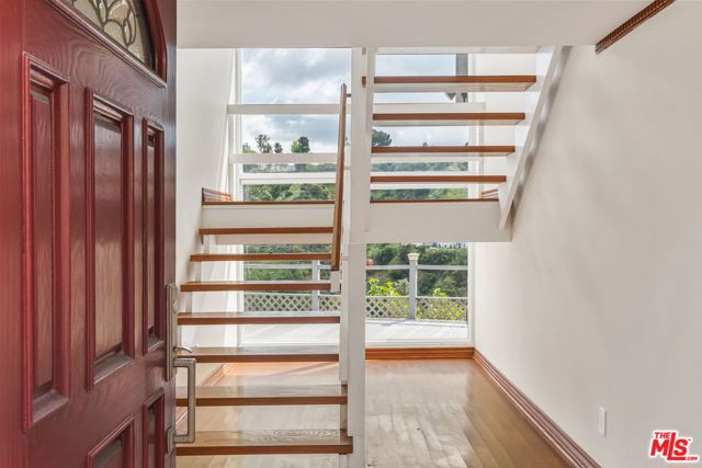 3 Bed Home for Sale in Sherman Oaks, California