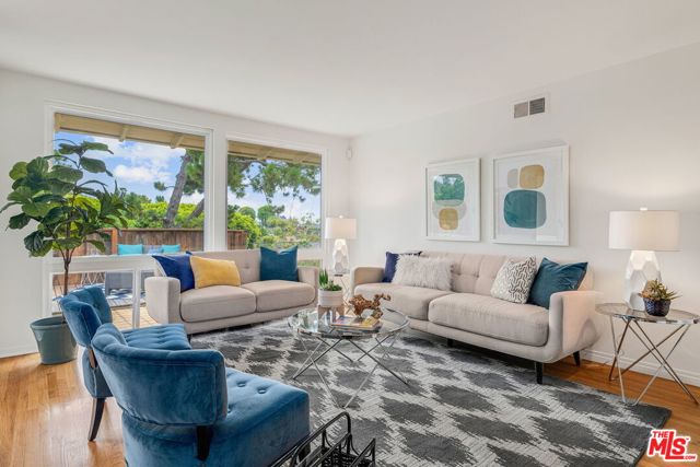 26431 DUNWOOD Road, Rolling Hills Estates, California 90274, 4 Bedrooms Bedrooms, ,2 BathroomsBathrooms,Residential,Sold,DUNWOOD,20588554