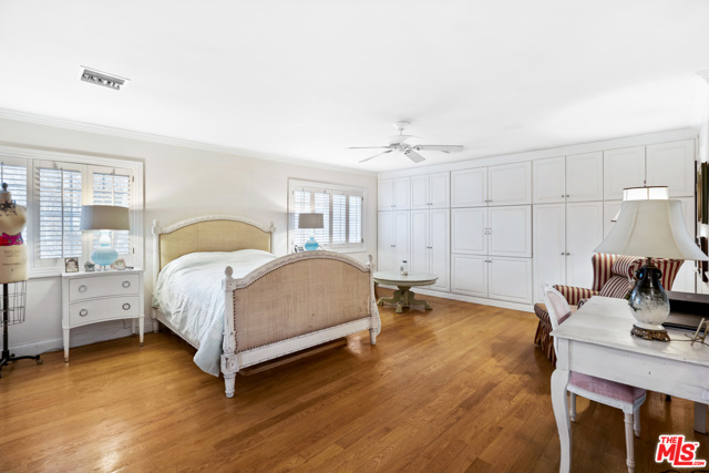 5 Bed Home for Sale in Sherman Oaks, California