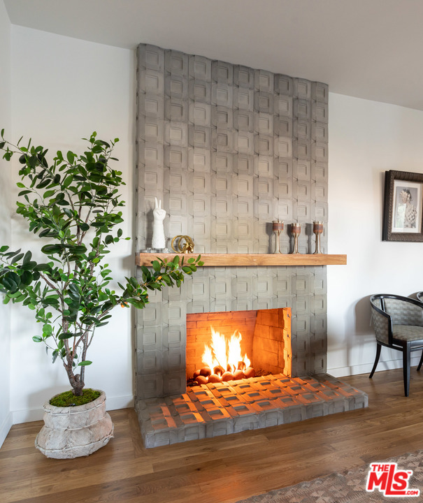 4 Bed Home for Sale in Los Angeles, California