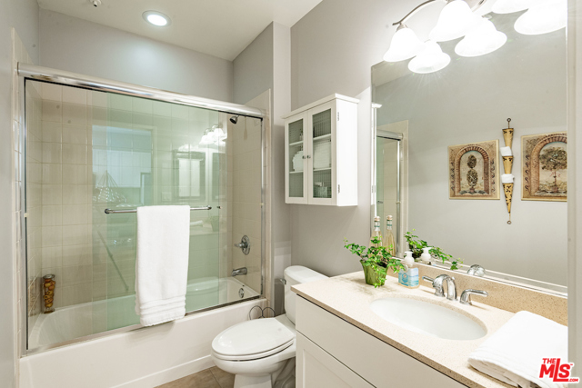 2 Bed Home for Sale in Playa Vista, California