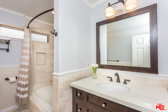 2114 GRANT Avenue, Redondo Beach, California 90278, 4 Bedrooms Bedrooms, ,3 BathroomsBathrooms,Residential,Sold,GRANT,19423020
