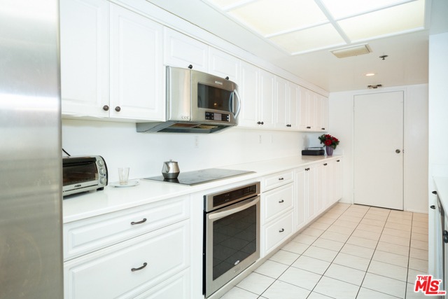 2 Bed Home for Sale in Los Angeles, California