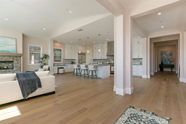 3766 Highland Dr