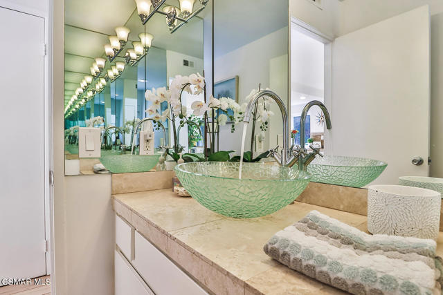 5 Bed Home for Sale in Agoura Hills, California