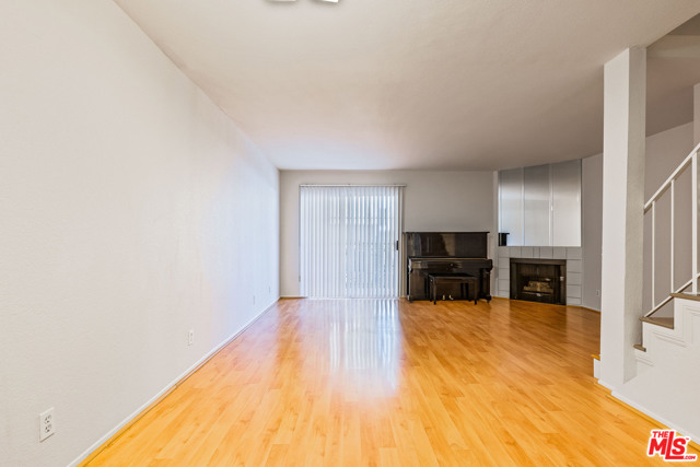 2 Bed Home for Sale in Los Angeles, California