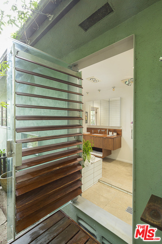 2 Bed Home for Sale in Los Angeles, California
