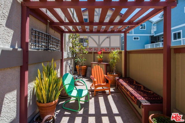 716 BROADWAY, Redondo Beach, California 90277, 3 Bedrooms Bedrooms, ,2 BathroomsBathrooms,Residential,Sold,BROADWAY,17227930