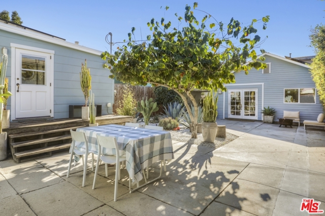 3 Bed Home for Sale in Los Angeles, California