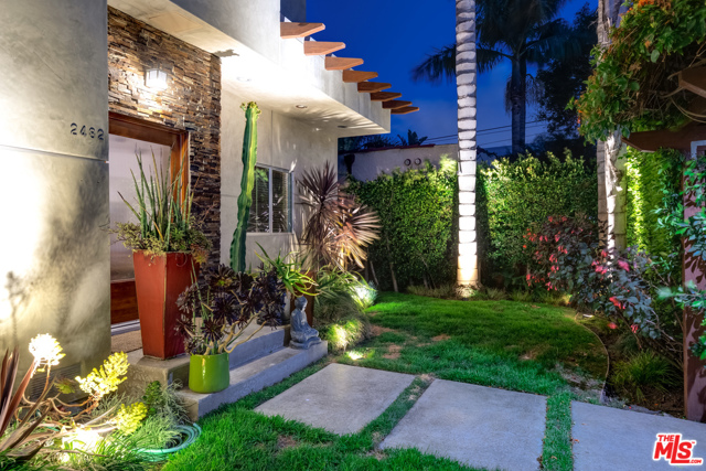 4 Bed Home for Sale in Venice, California