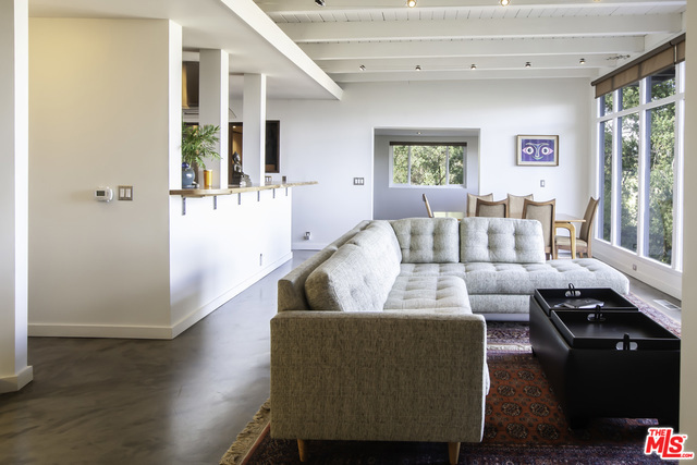3 Bed Home for Sale in Studio City, California