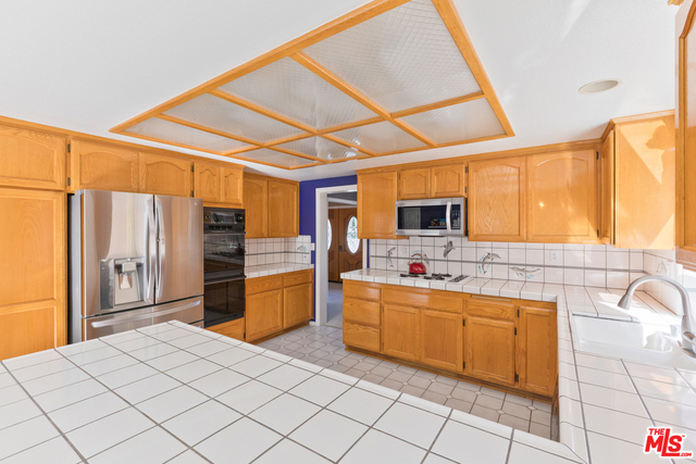 2014 GATES Avenue, Redondo Beach, California 90278, 4 Bedrooms Bedrooms, ,3 BathroomsBathrooms,Residential,Sold,GATES,18308868