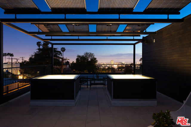 3 Bed Home for Sale in Los Angeles, California