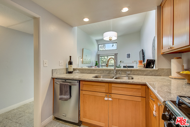 2 Bed Home for Sale in Los Angeles, California