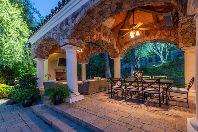 6 Bed Home for Sale in Westlake Village, California