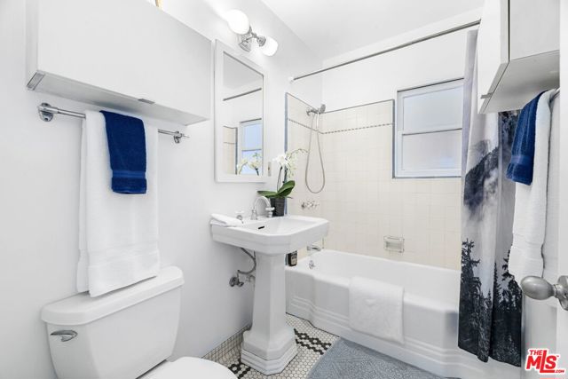3 Bed Home for Sale in Venice, California
