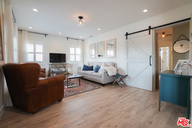 3 Bed Home for Sale in Hawthorne, California