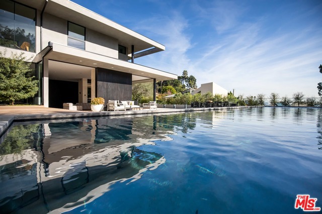 Photo of 1383 LONDONDERRY Place, Los Angeles, CA 90069