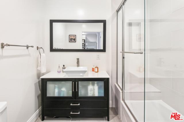 4 Bed Home for Sale in Studio City, California