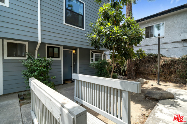 2 Bed Home for Sale in Van Nuys, California
