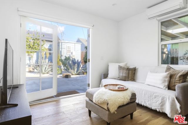 3 Bed Home for Sale in Los Angeles, California
