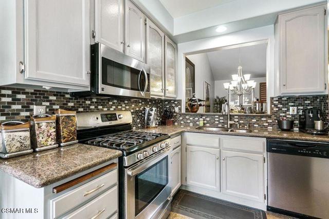 2 Bed Home for Sale in Oak Park, California