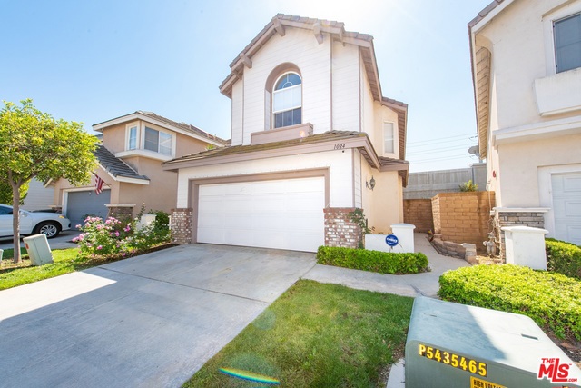 Photo of 1024 MORENO Way, Placentia, CA 92870
