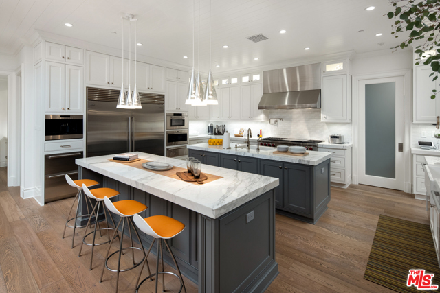 7 Bed Home for Sale in Pacific Palisades, California