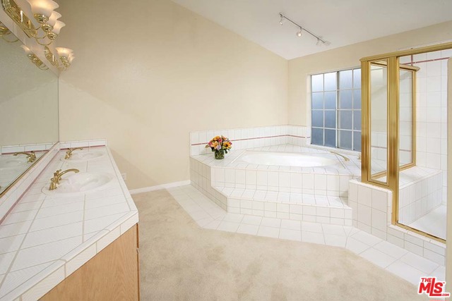 marvelous master bath