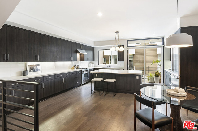 3 Bed Home for Sale in Los Angeles, California