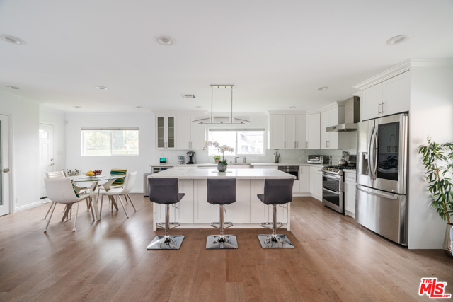 4 Bed Home for Sale in Sherman Oaks, California