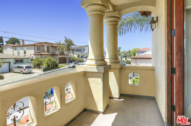 1769 1ST Street, Manhattan Beach, California 90266, 5 Bedrooms Bedrooms, ,4 BathroomsBathrooms,Residential,Sold,1ST,17224800