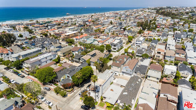 200 INGLESIDE Drive, Manhattan Beach, California 90266, 4 Bedrooms Bedrooms, ,5 BathroomsBathrooms,Residential,Sold,INGLESIDE,18358076