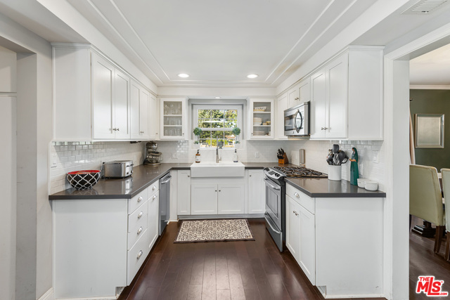 3 Bed Home for Sale in Van Nuys, California