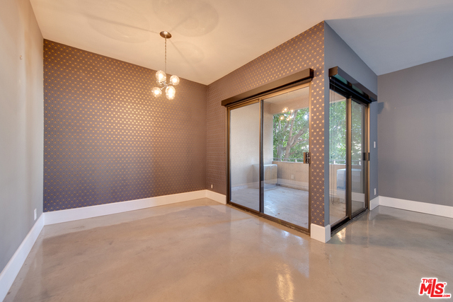 1 Bed Home for Sale in Los Angeles, California