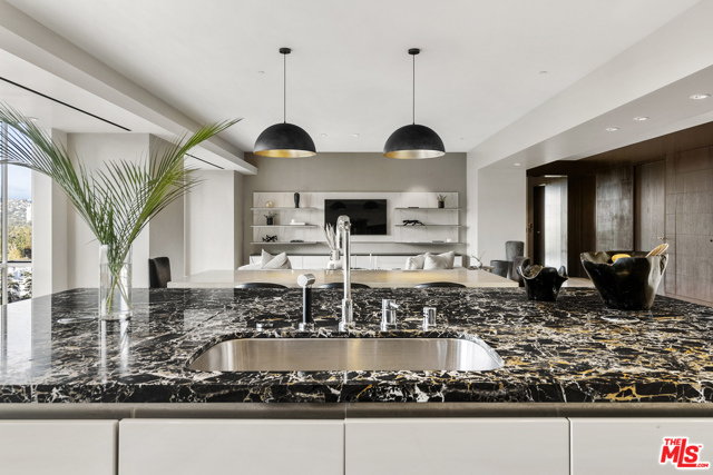 4 Bed Home for Sale in Los Angeles, California