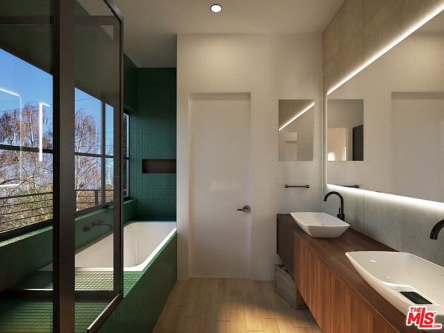 3 Bed Home for Sale in Santa Monica, California