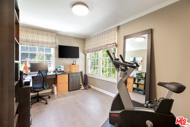 4 Bed Home for Sale in Los Angeles, California