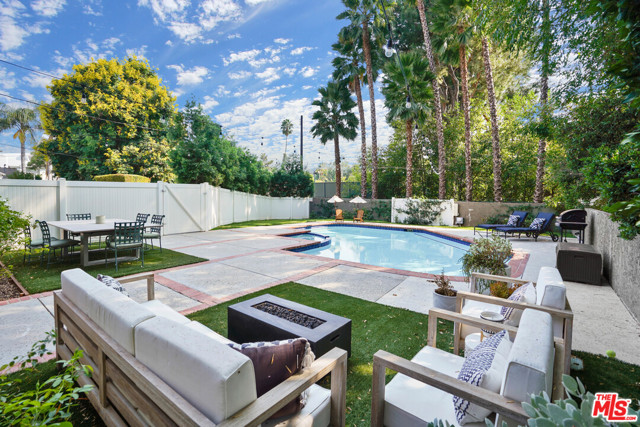 4 Bed Home for Sale in Encino, California